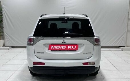 Mitsubishi Outlander III рестайлинг 3, 2012 год, 1 499 900 рублей, 4 фотография