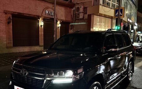Toyota Land Cruiser 200, 2010 год, 3 050 000 рублей, 9 фотография