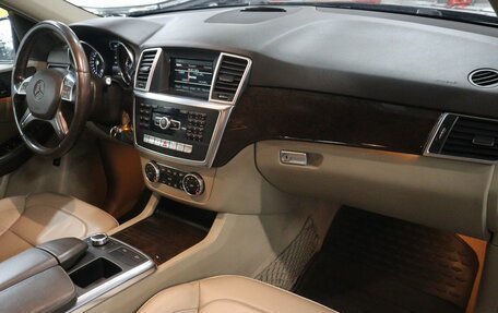 Mercedes-Benz M-Класс, 2013 год, 2 599 000 рублей, 3 фотография