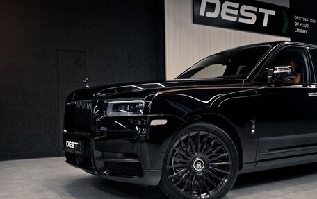 Rolls-Royce Cullinan, 2021 год, 35 500 000 рублей, 2 фотография