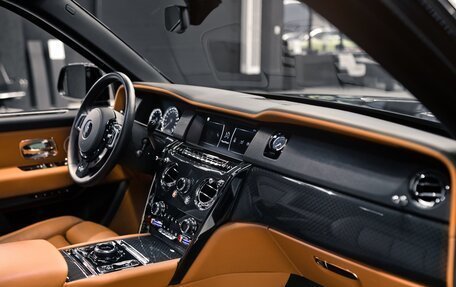 Rolls-Royce Cullinan, 2021 год, 35 500 000 рублей, 10 фотография