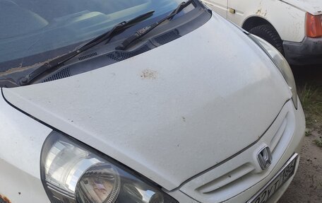 Honda Fit III, 2005 год, 300 000 рублей, 2 фотография