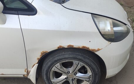 Honda Fit III, 2005 год, 300 000 рублей, 3 фотография