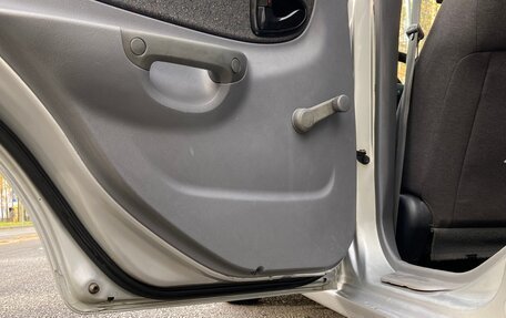 Hyundai Accent II, 2004 год, 420 000 рублей, 13 фотография