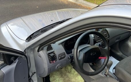 Hyundai Accent II, 2004 год, 420 000 рублей, 10 фотография