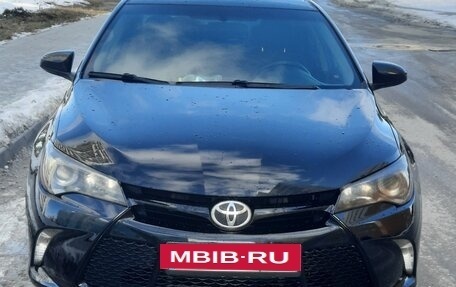 Toyota Camry, 2016 год, 1 900 000 рублей, 3 фотография