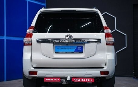 Toyota Land Cruiser Prado 150 рестайлинг 2, 2016 год, 3 750 000 рублей, 8 фотография