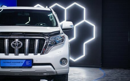Toyota Land Cruiser Prado 150 рестайлинг 2, 2016 год, 3 750 000 рублей, 16 фотография