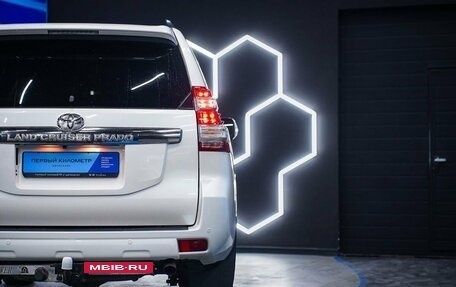 Toyota Land Cruiser Prado 150 рестайлинг 2, 2016 год, 3 750 000 рублей, 17 фотография
