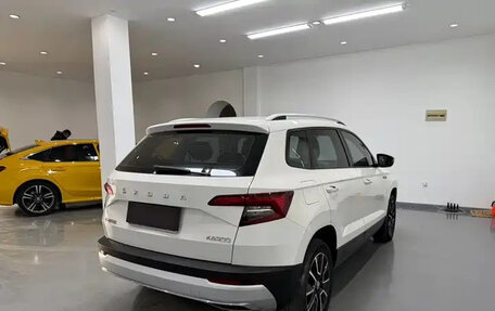 Skoda Karoq I, 2021 год, 1 800 000 рублей, 2 фотография