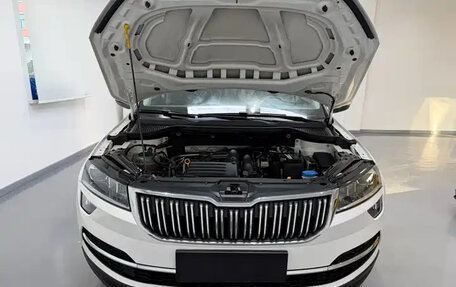 Skoda Karoq I, 2021 год, 1 800 000 рублей, 5 фотография