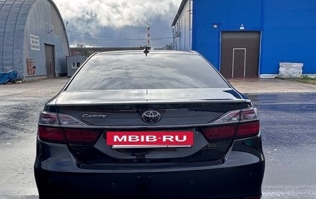 Toyota Camry, 2017 год, 2 500 000 рублей, 6 фотография