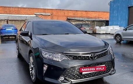 Toyota Camry, 2017 год, 2 500 000 рублей, 2 фотография