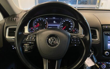 Volkswagen Touareg III, 2015 год, 2 260 000 рублей, 10 фотография