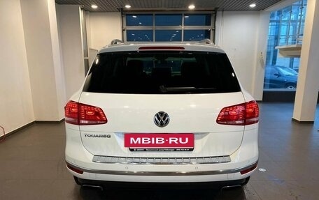 Volkswagen Touareg III, 2015 год, 2 260 000 рублей, 4 фотография