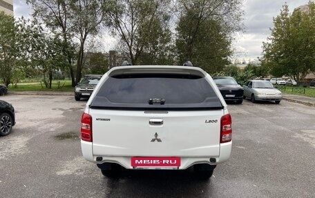 Mitsubishi L200 IV рестайлинг, 2017 год, 2 350 000 рублей, 5 фотография