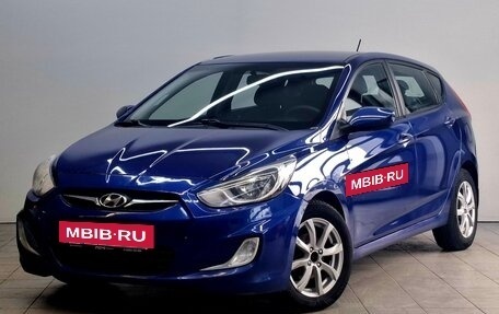 Hyundai Solaris II рестайлинг, 2012 год, 830 000 рублей, 2 фотография