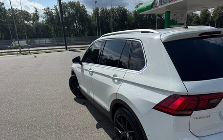 Volkswagen Tiguan II, 2017 год, 1 999 999 рублей, 2 фотография