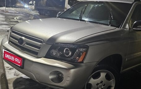 Toyota Highlander III, 2005 год, 880 000 рублей, 1 фотография