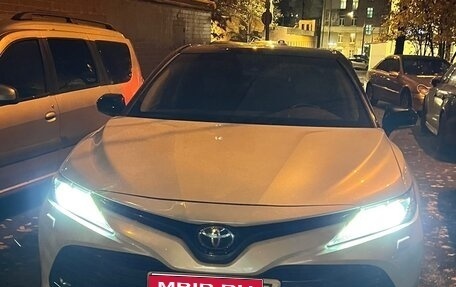 Toyota Camry, 2020 год, 3 250 000 рублей, 1 фотография