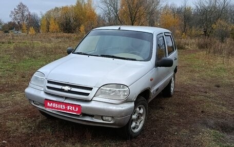 Chevrolet Niva I рестайлинг, 2005 год, 178 000 рублей, 1 фотография