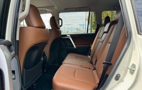 Toyota Land Cruiser Prado 150 рестайлинг 2, 2021 год, 2 980 000 рублей, 28 фотография