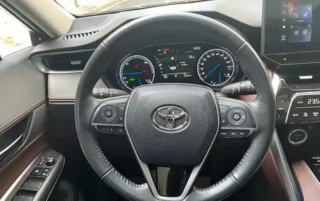 Toyota Harrier, 2022 год, 3 560 000 рублей, 14 фотография