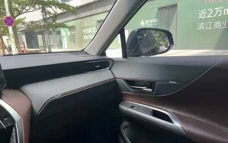 Toyota Harrier, 2022 год, 3 560 000 рублей, 17 фотография