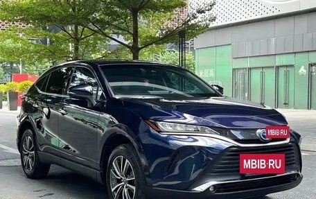 Toyota Harrier, 2022 год, 3 560 000 рублей, 6 фотография