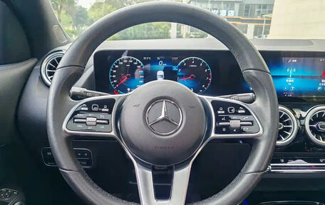Mercedes-Benz GLA, 2021 год, 2 015 000 рублей, 22 фотография
