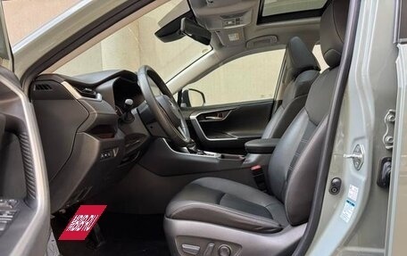 Toyota RAV4, 2022 год, 2 450 555 рублей, 6 фотография