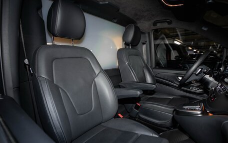 Mercedes-Benz V-Класс, 2023 год, 14 900 000 рублей, 26 фотография