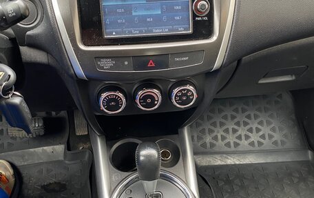 Mitsubishi ASX I рестайлинг, 2013 год, 890 000 рублей, 12 фотография