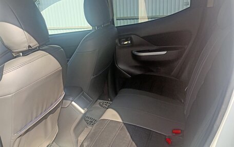 Mitsubishi L200 IV рестайлинг, 2019 год, 2 800 000 рублей, 4 фотография