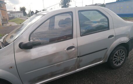 Renault Logan I, 2006 год, 300 000 рублей, 3 фотография