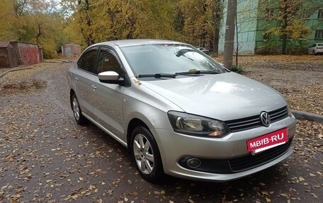 Volkswagen Polo VI (EU Market), 2011 год, 550 000 рублей, 2 фотография