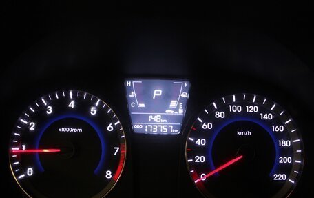 Hyundai Solaris II рестайлинг, 2013 год, 780 000 рублей, 10 фотография