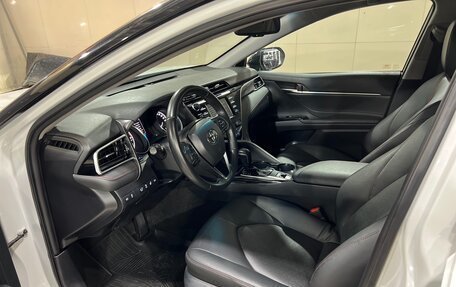 Toyota Camry, 2020 год, 3 250 000 рублей, 9 фотография