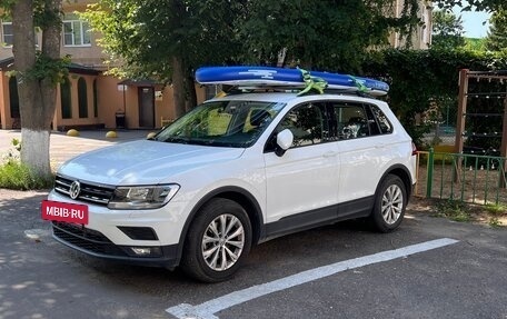 Volkswagen Tiguan II, 2018 год, 2 550 000 рублей, 2 фотография