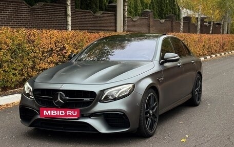 Mercedes-Benz E-Класс AMG, 2018 год, 6 500 000 рублей, 3 фотография