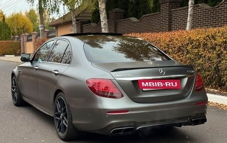 Mercedes-Benz E-Класс AMG, 2018 год, 6 500 000 рублей, 5 фотография