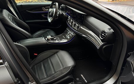 Mercedes-Benz E-Класс AMG, 2018 год, 6 500 000 рублей, 13 фотография