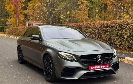 Mercedes-Benz E-Класс AMG, 2018 год, 6 500 000 рублей, 9 фотография