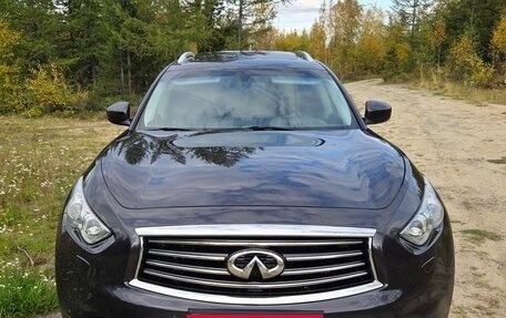 Infiniti FX II, 2013 год, 2 300 000 рублей, 2 фотография