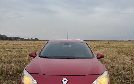 Renault Fluence I, 2010 год, 695 000 рублей, 2 фотография