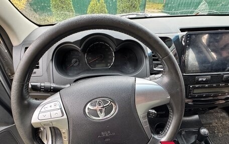 Toyota Hilux VII, 2015 год, 2 800 000 рублей, 5 фотография