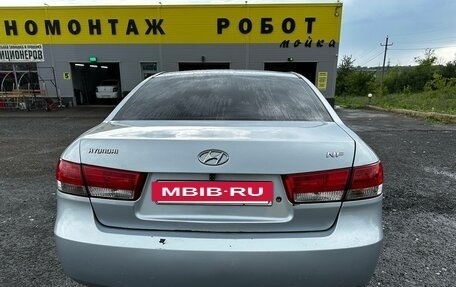 Hyundai Sonata VI, 2006 год, 390 000 рублей, 4 фотография