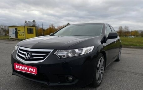Honda Accord VIII рестайлинг, 2012 год, 1 250 000 рублей, 3 фотография