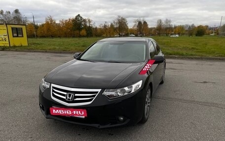 Honda Accord VIII рестайлинг, 2012 год, 1 250 000 рублей, 2 фотография