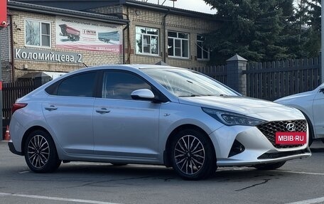 Hyundai Solaris II рестайлинг, 2022 год, 2 050 000 рублей, 2 фотография